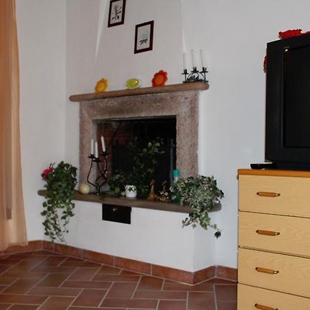 Casa Vacanze in Borgo Monteverdi Marittimo Exterior foto